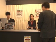 AP-416 巨乳店員ネットカフェ素股痴漢